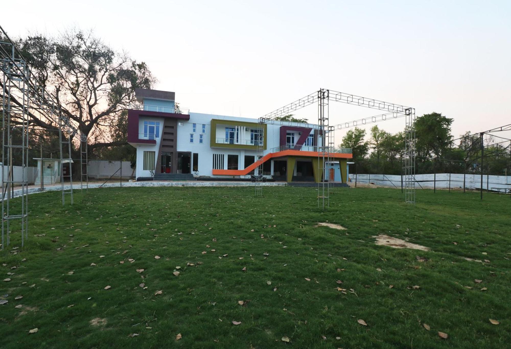 Hotel O Shri Shyam Lawn & Resort Sitapur  Kültér fotó